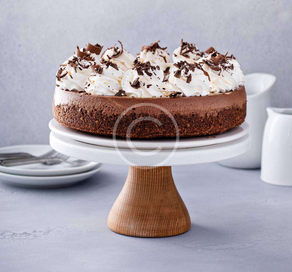 Raspberry cake
